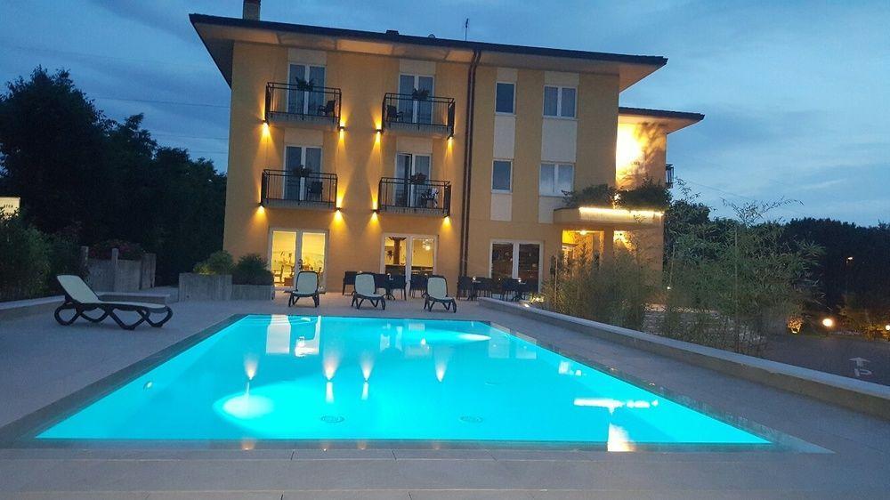 Hotel Nuova Barcaccia Peschiera del Garda