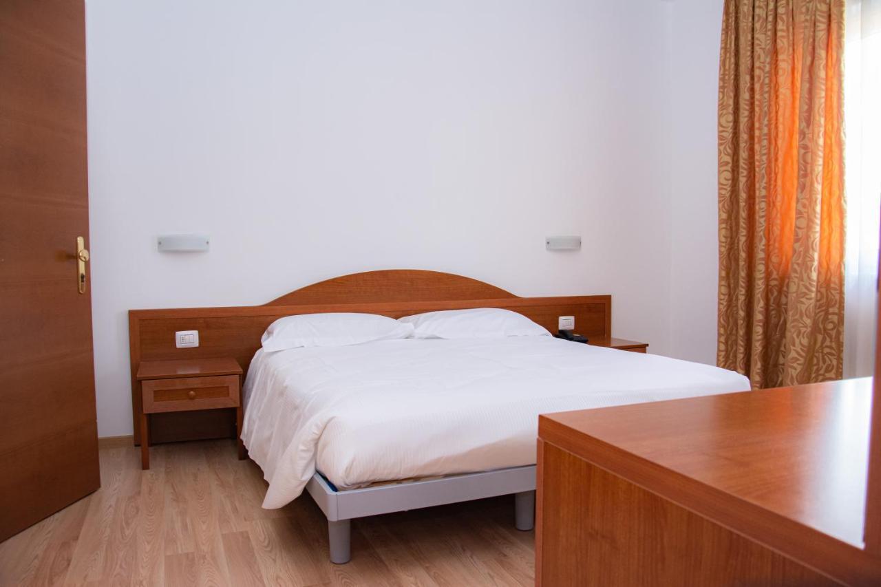 Nuova Barcaccia 3* Peschiera del Garda